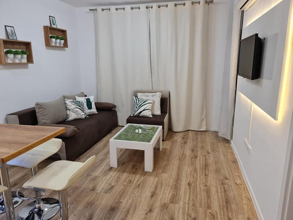 Apartamento Little Treasure By The Sea Pomorie Exterior foto